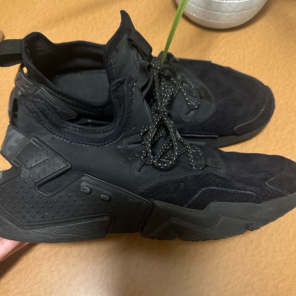 Nike huarache drift premium black suede 8